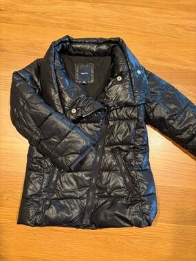 GAP Kids Black Quilted Puffer Coat for Kids size 4-5